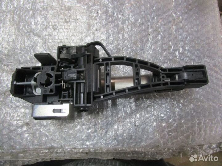 Ручка наружная двери передней правая Ford Focus II