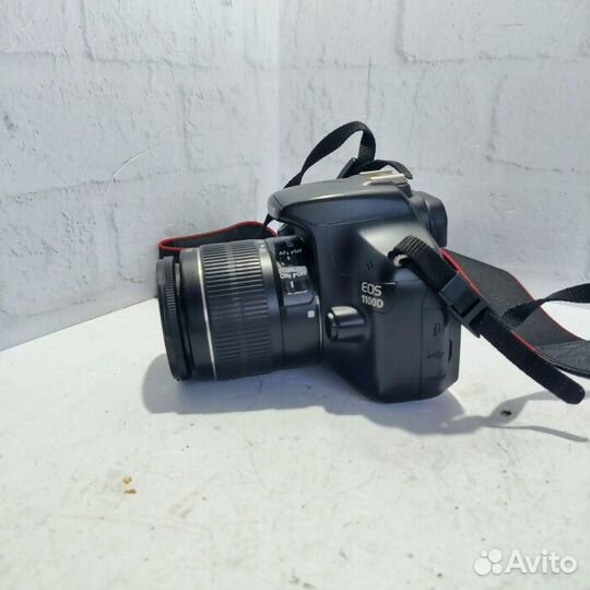 Зеркальный фотоаппарат Canon EOS 1100D
