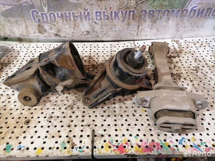 Подушка двигателя Hyundai ix35