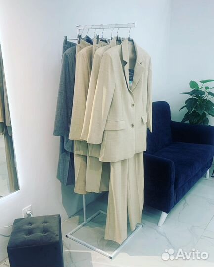 Вешалка для магазина/стеллаж для магазина