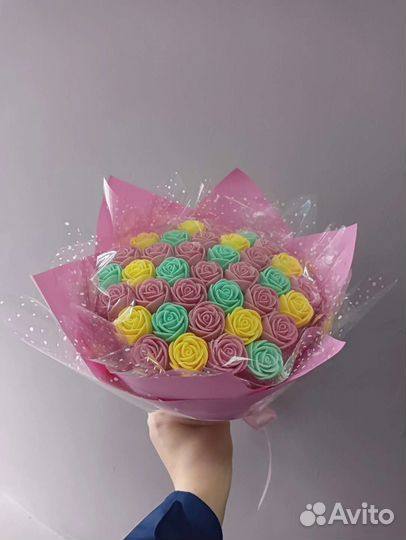 Букеты из шоколадных роз