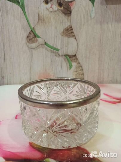 Хрустальная конфетница с ободком