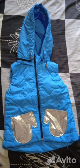 Ветровка новая на 3 года