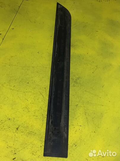 Молдинг двери задней правой Фокус Ford Focus 1