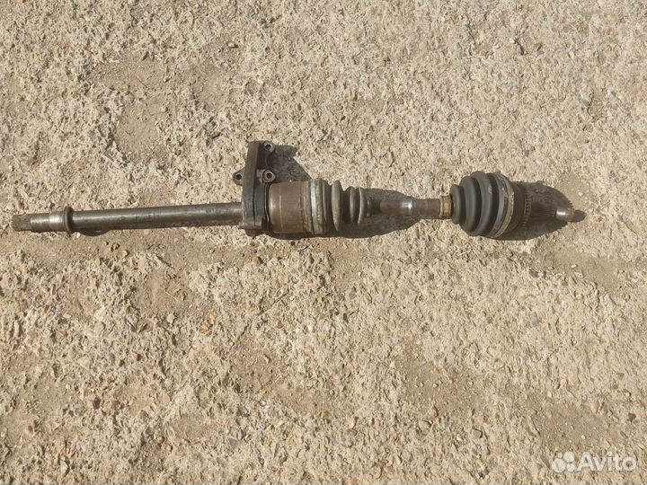 Привод правый Nissan Maxima A32 3.0