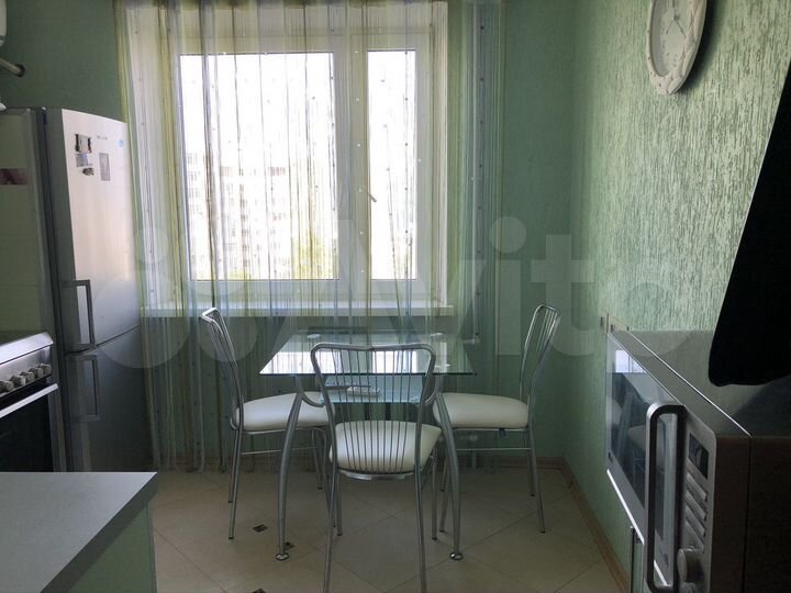 2-к. квартира, 52 м², 6/9 эт.