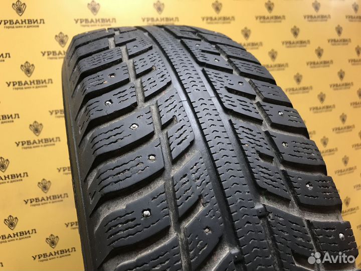 Kumho I'Zen KW22 215/65 R16 98T