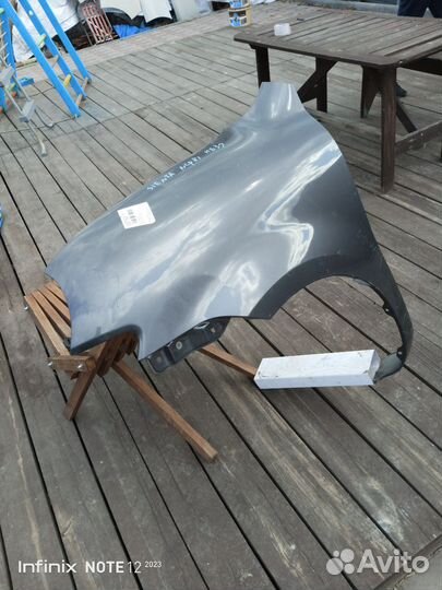 Крыло Toyota sienta переднее левое оригинал 06-15