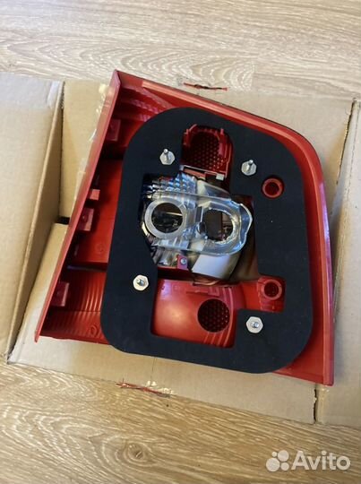 Фонарь задний левый Skoda оригинал