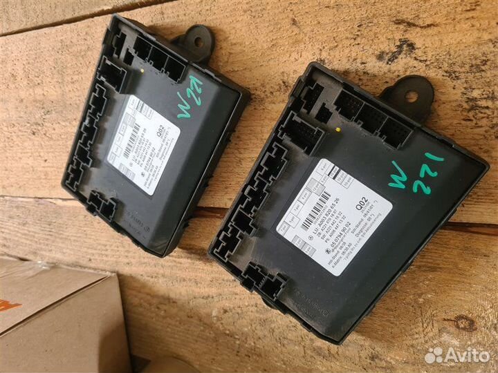 Блок управления дверьми Mercedes-Benz S-Klass W221