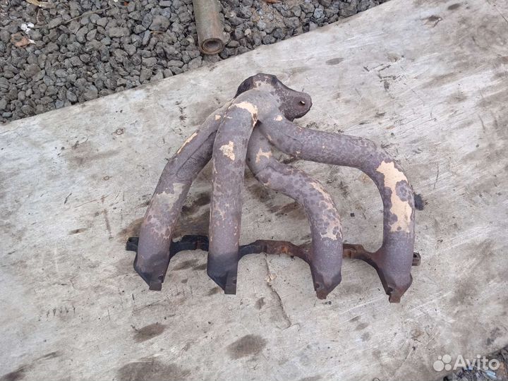 Выпускной коллектор Рено Сценик 1 2.0