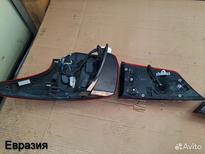 Комплект фонарей Mitsubishi Outlander 3