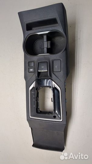 Пластик центральной консоли Subaru Impreza, 2017