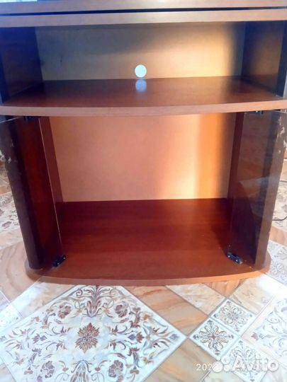 Тумба под тв