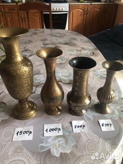 Вазы настольные