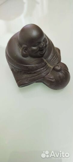 Статуэтка будды