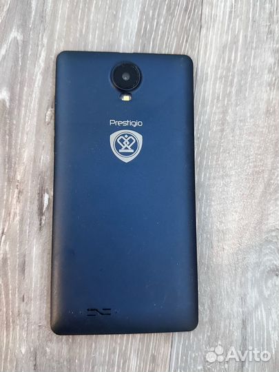 Prestigio Wize C3, 4 ГБ