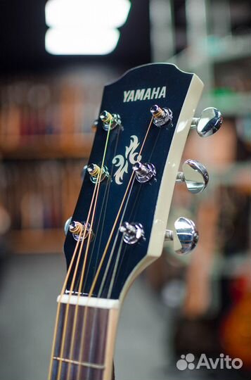 Электроакустика Yamaha APX600 Vintage White