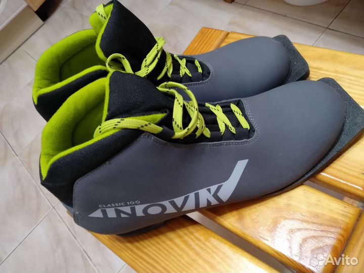 Лыжные ботинки 42