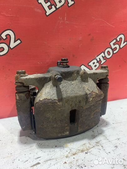 Суппорт тормозной передний правый Nissan X-Trail