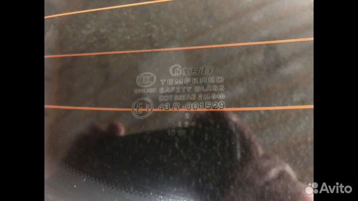 Стекло крышки багажника Subaru Outback b14