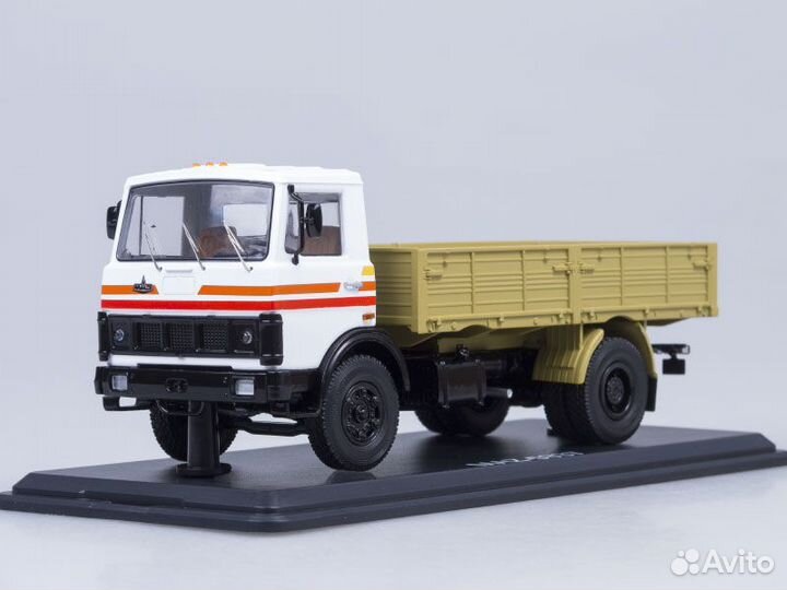 Коллекционная модель маз-5337 бортовой