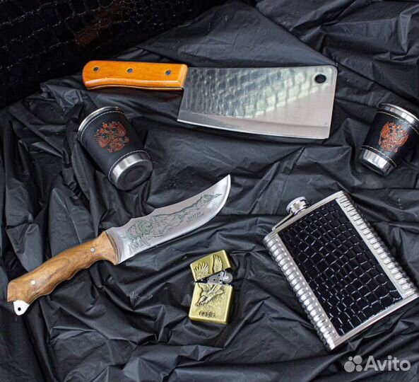 Шашлычный набор №10. Крокодил / синий велюр