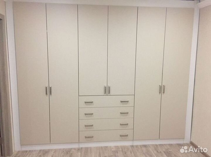 Стенка в гостиную