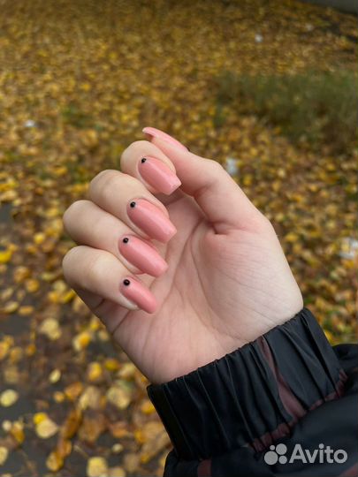 Маникюр педикюр