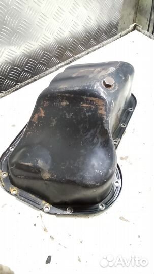 Поддон двигателя Audi A6C4 2.0