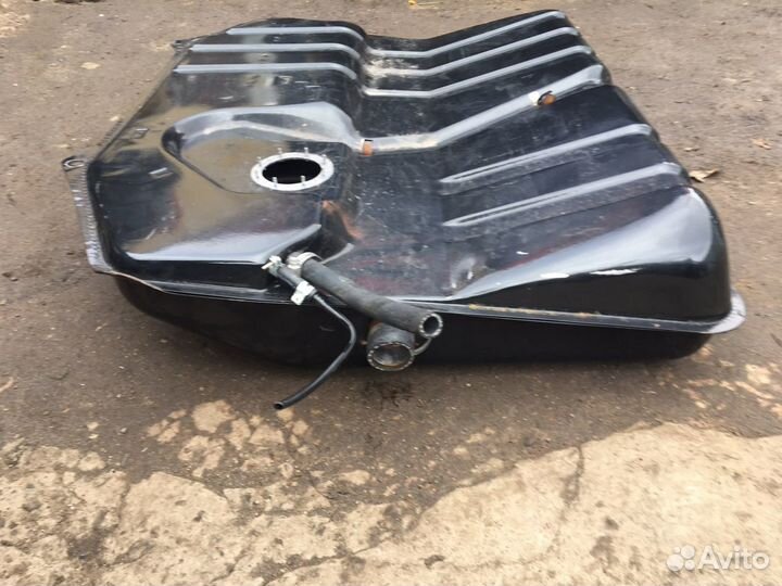 Нива 2131 топливный бак