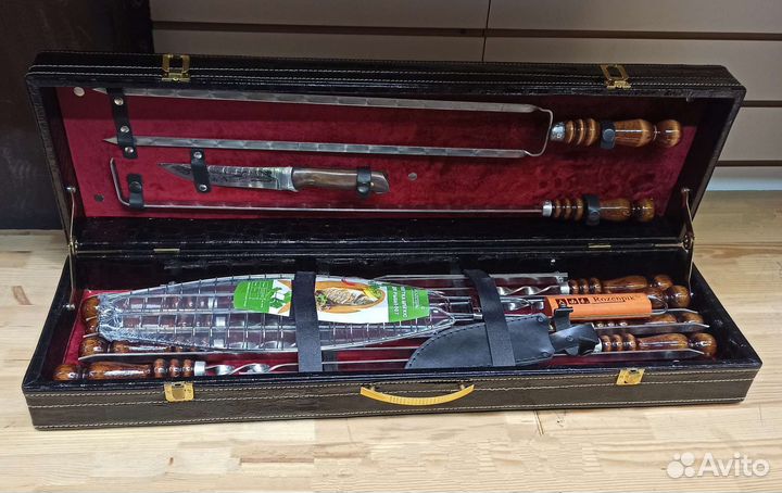 Набор шампуров в чемодане 