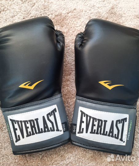Боксерские перчатки эверласт 10 унций