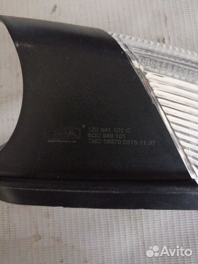 Повторитель в зеркало левый Polo 2001