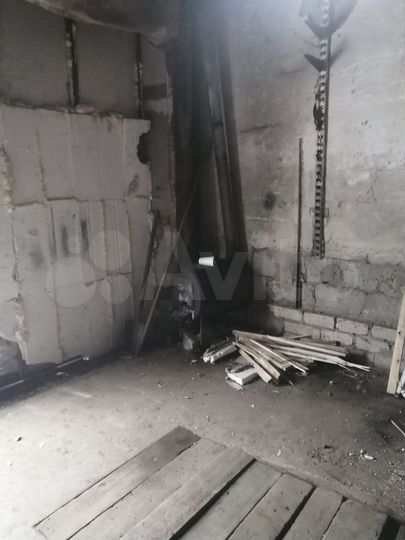 Гараж, > 30 м²