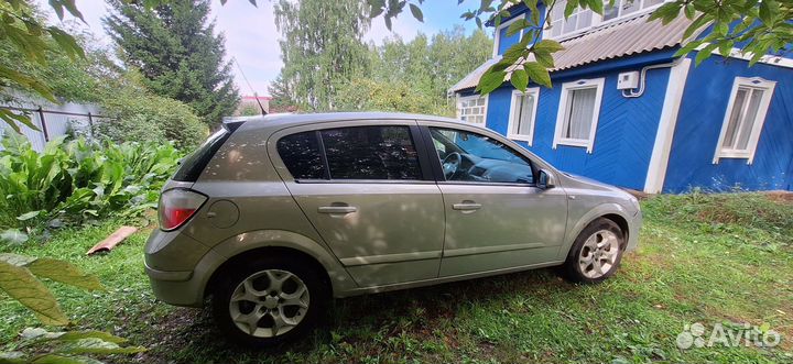 Opel Astra 1.6 МТ, 2006, 201 000 км