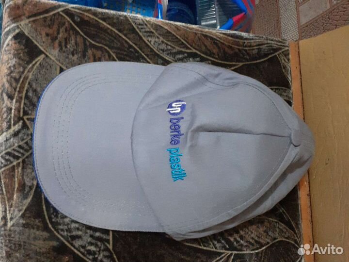 Бейсболки и кепки