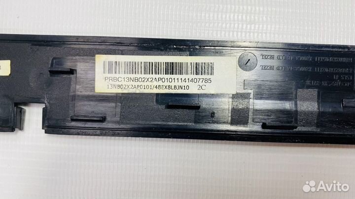 Рамка матрицы Asus X200M