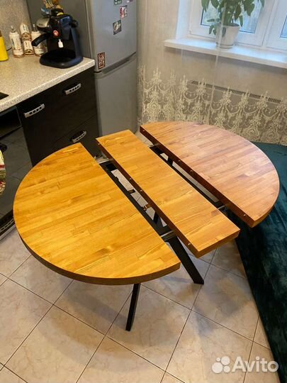 Стол обеденный