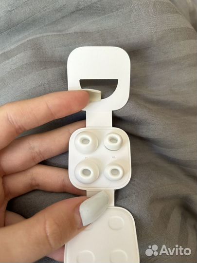 Наушники apple airpods pro правый