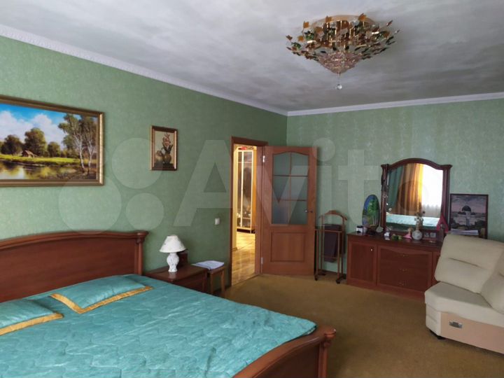 3-к. квартира, 108,1 м², 3/4 эт.