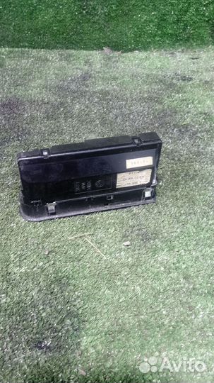 Кнопка стеклоподъемника BMW 5 серия