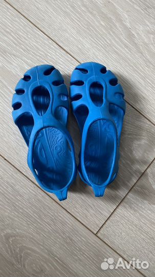 Тапочки для бассейна