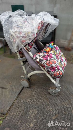 Прогулочная коляска трость