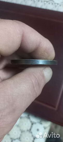 Настольная медаль