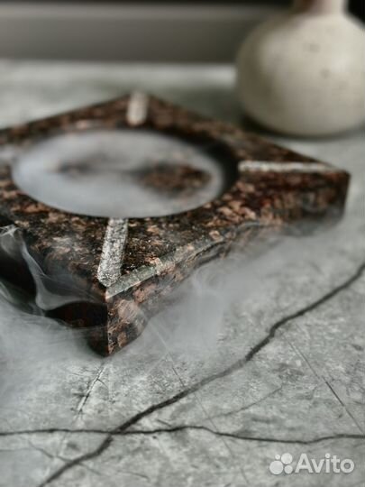 Пепельница из гранита