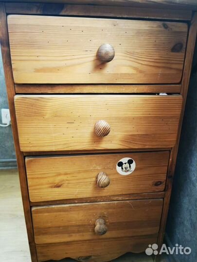 Тумба прикроватная