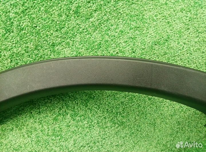 Накладка заднего крыла правого Toyota RAV 4 (CA40)