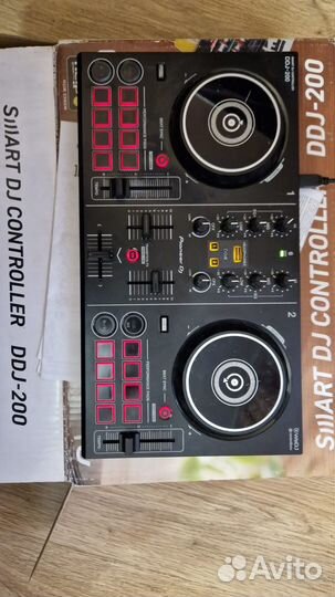 Dj контролер Pioneer DDJ-200