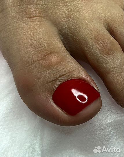 Маникюр и педикюр